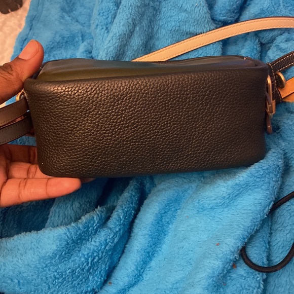 Tory Burch purse - Picture 3 of 5